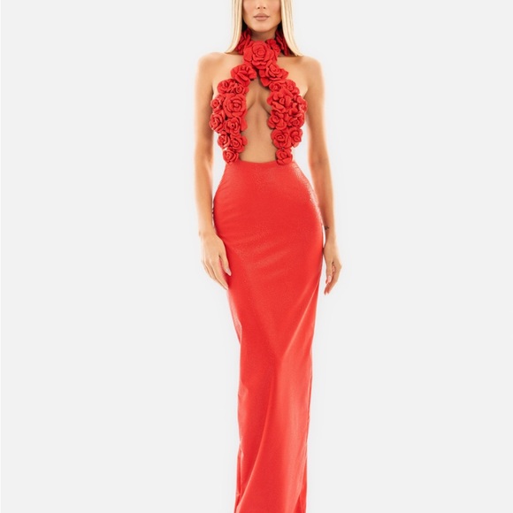 Chic Red Backless Floral Dress